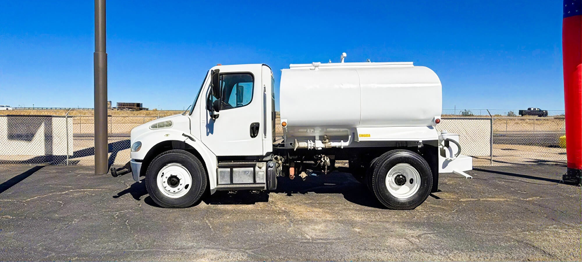 Trucks & Vehicles